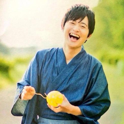 下野纮